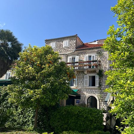 Main Street Apartment Ston Esterno foto